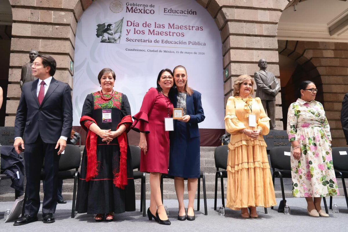 Anuncia Presidenta Aumento a Maestros