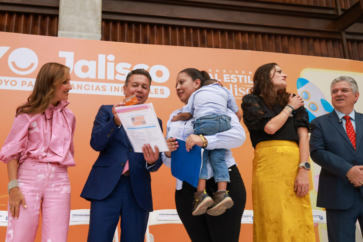 Anuncia Lemus Becas para Estancias Infantiles